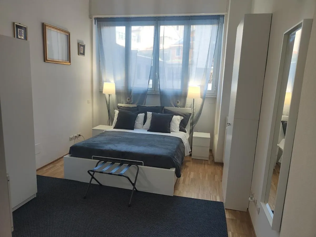 Short Rent Milan Porta Romana Apartment
